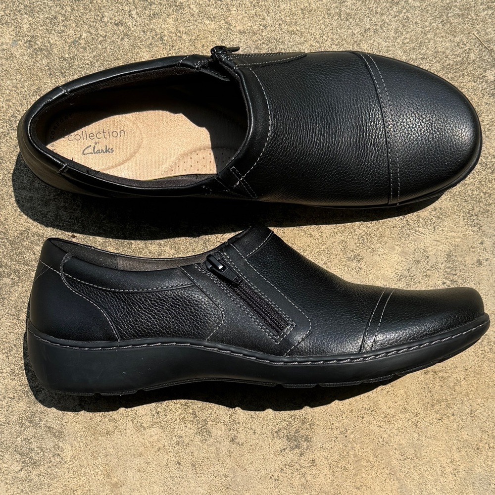 Clark’s comfort collection black leather shoe with side zip.